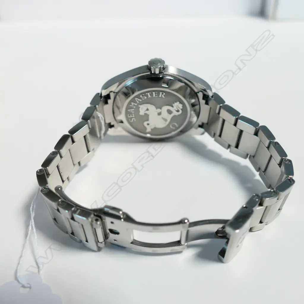 An as new Omega Seamaster Aqua Terra 150M 'Captains Watch’ Image 1++