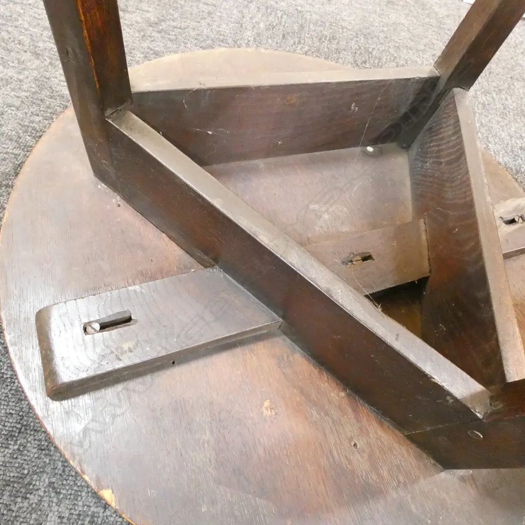 A Victorian oak cricket table Image 1++