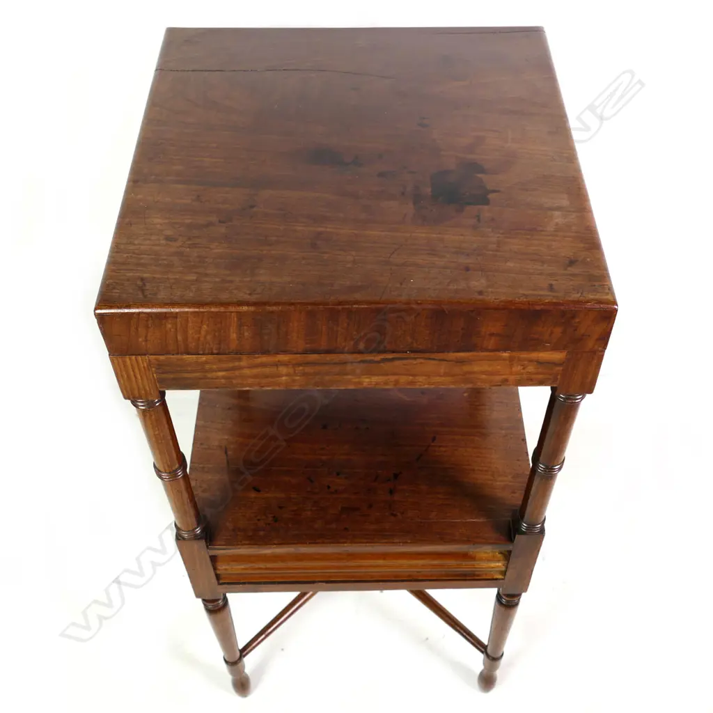 A Georgian mahogany washstand Image 1++