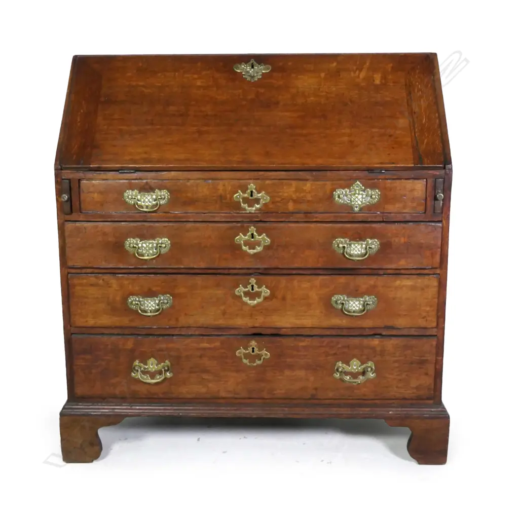 A George III oak fall front bureau Image 1++