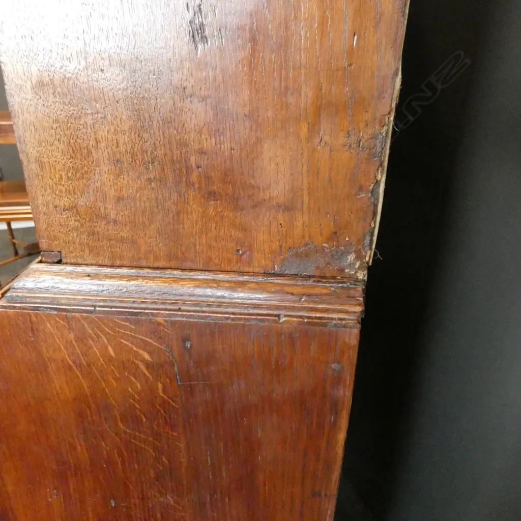 A Georgian oak bureau bookcase Image 1++