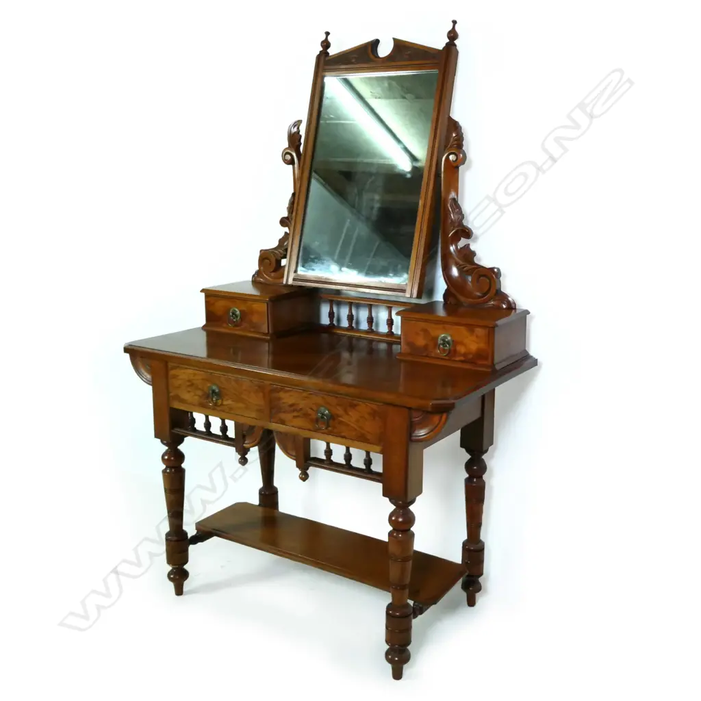 A colonial kauri dressing table Image 1++