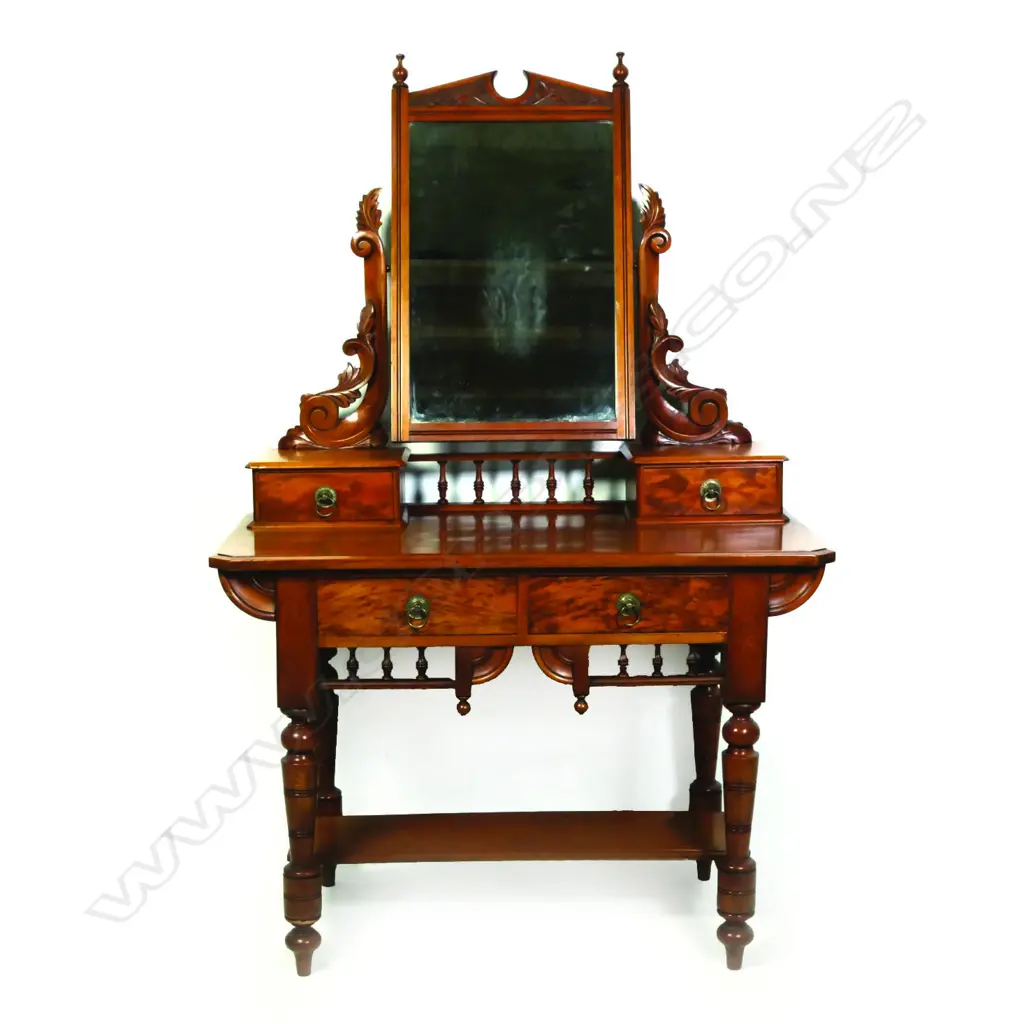 A colonial kauri dressing table Image 1++