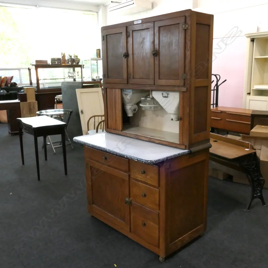 An American oak 1920s Hoosier kitchen cabinet Image 1++