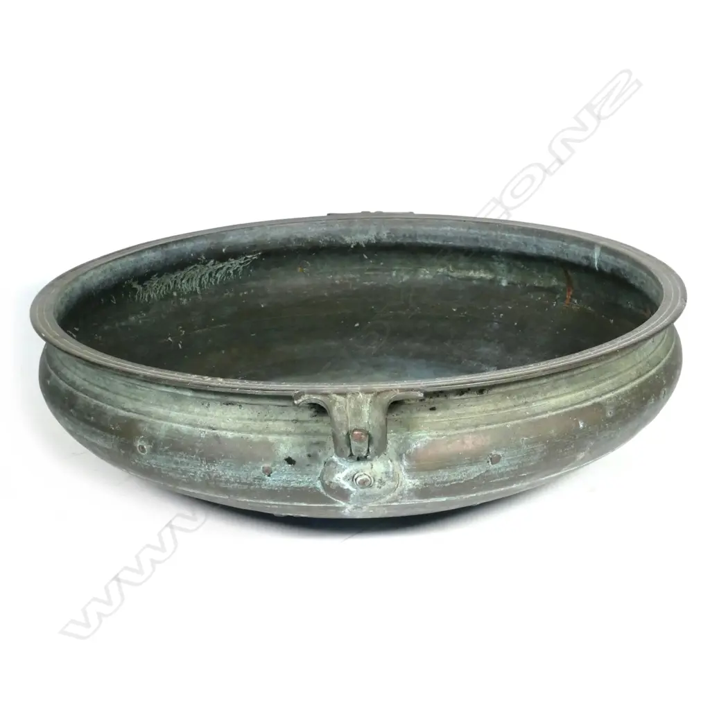 A large Southern Indian bronze urli (temple bowl) Image 1++
