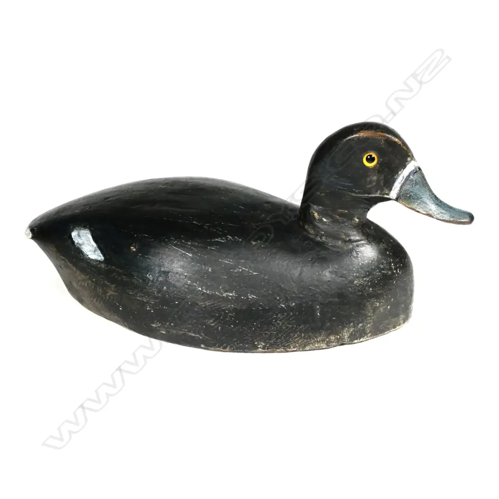 A 13½" wooden Bluebill duck decoy Image 1++