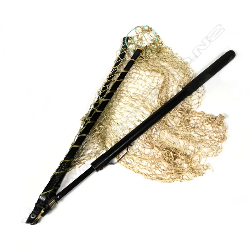 A good early Sharpes of Scotland fold-out landing net Image 1++