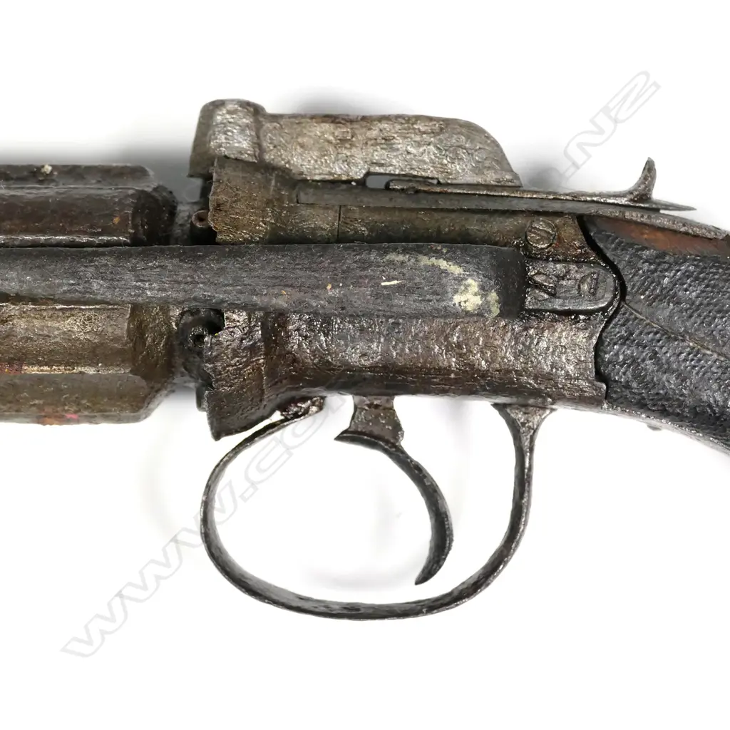 An early 19thC pepper box revolver Image 1++