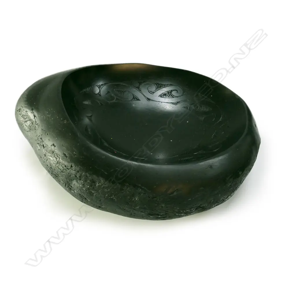 A large pounamu river worn boulder bowl Image 1++