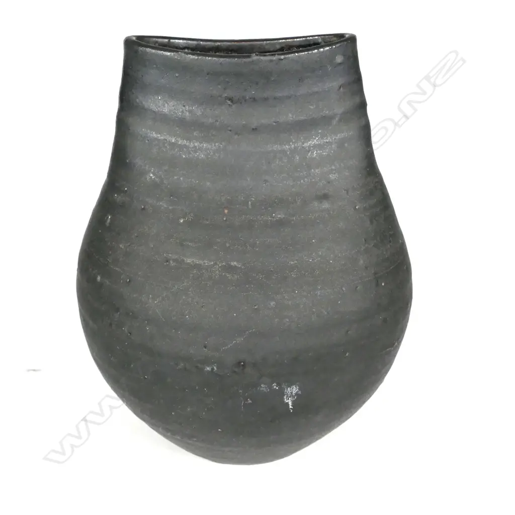 A John Parker vase Image 1++