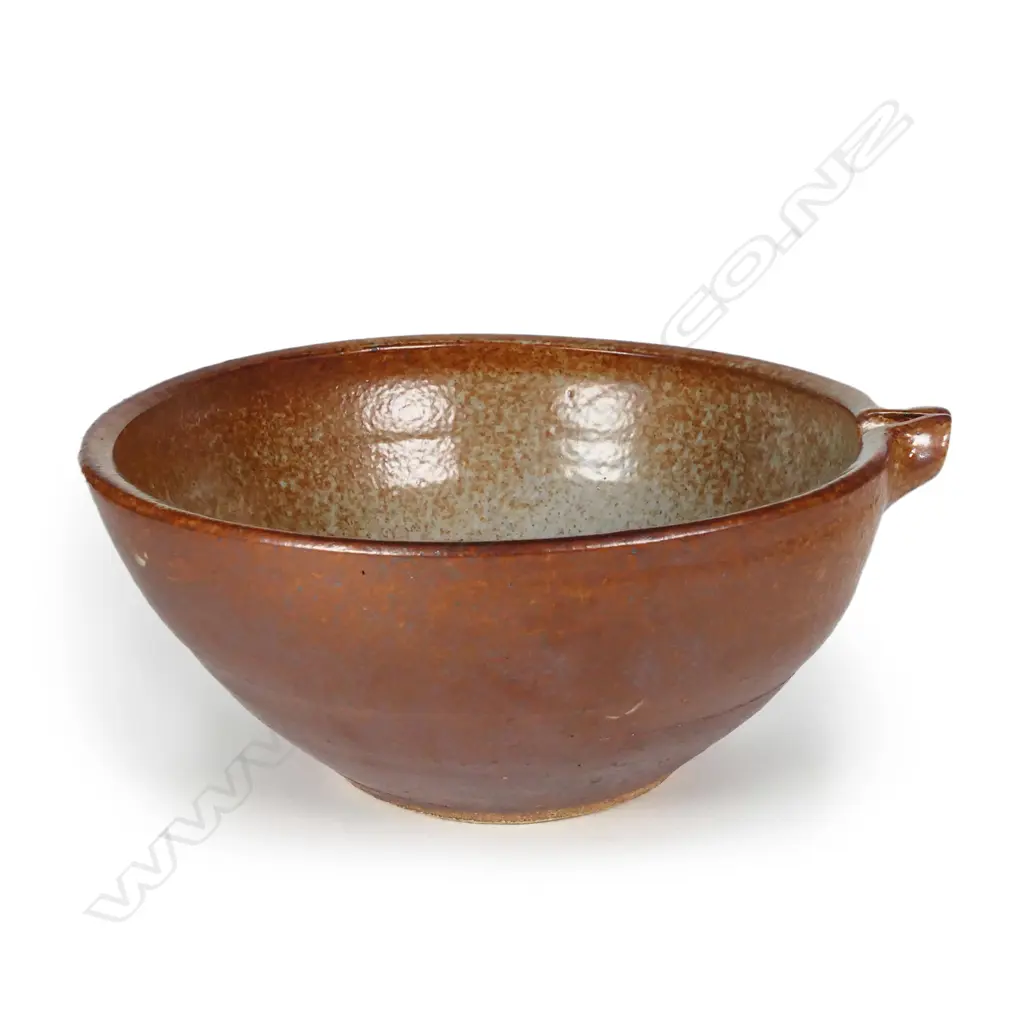 A Len Castle shino glazed pouring vessel Image 1++