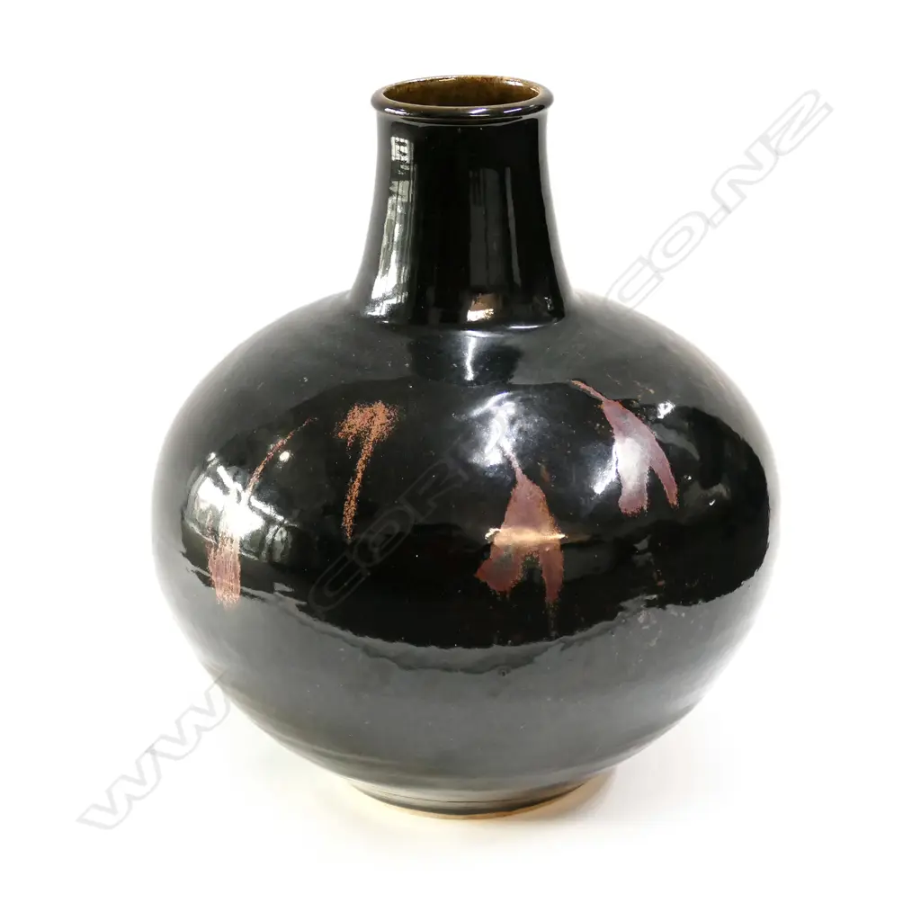 Nicholas Brandon large pottery vase Image 1++