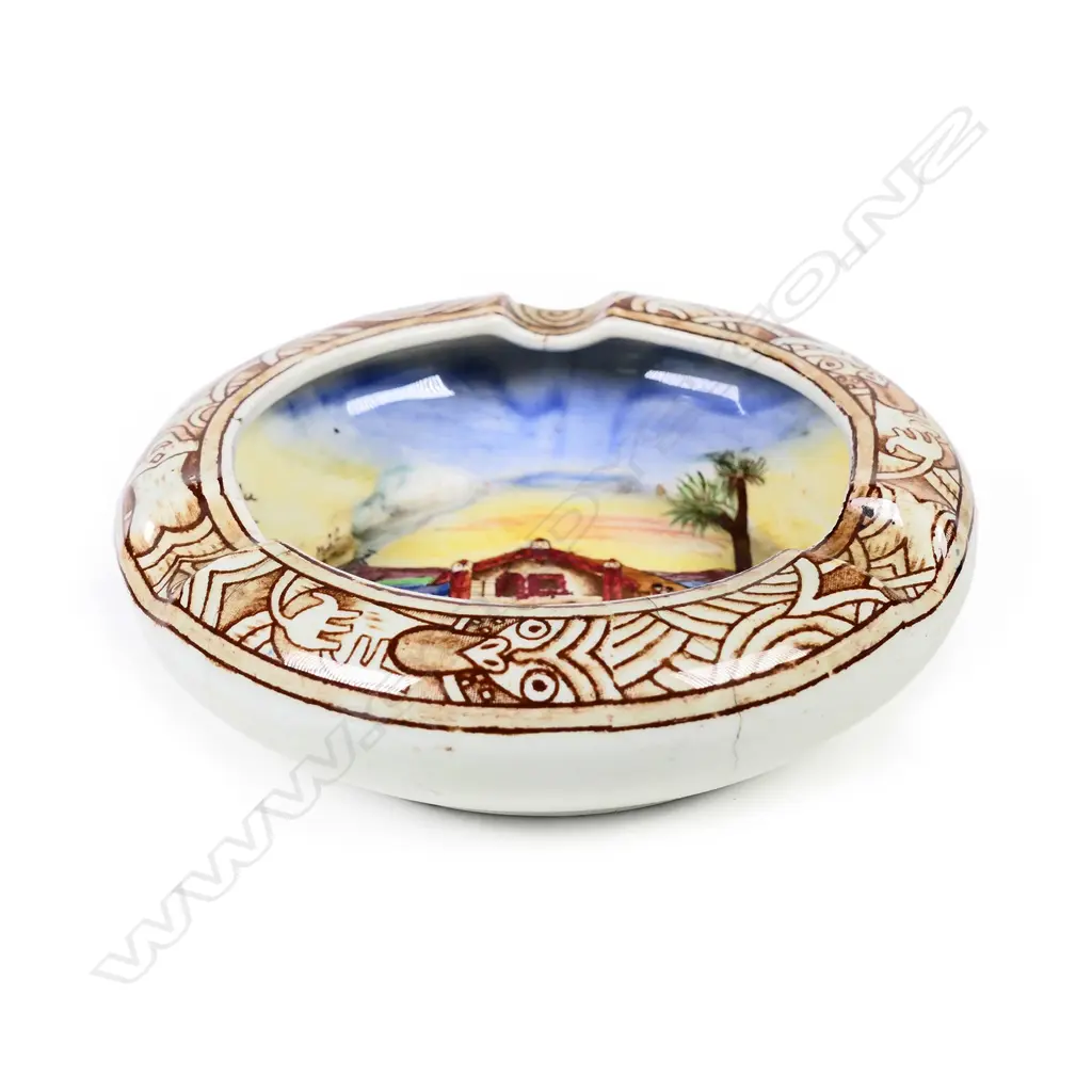 A Royal Winton Maoriland ashtray Image 1++