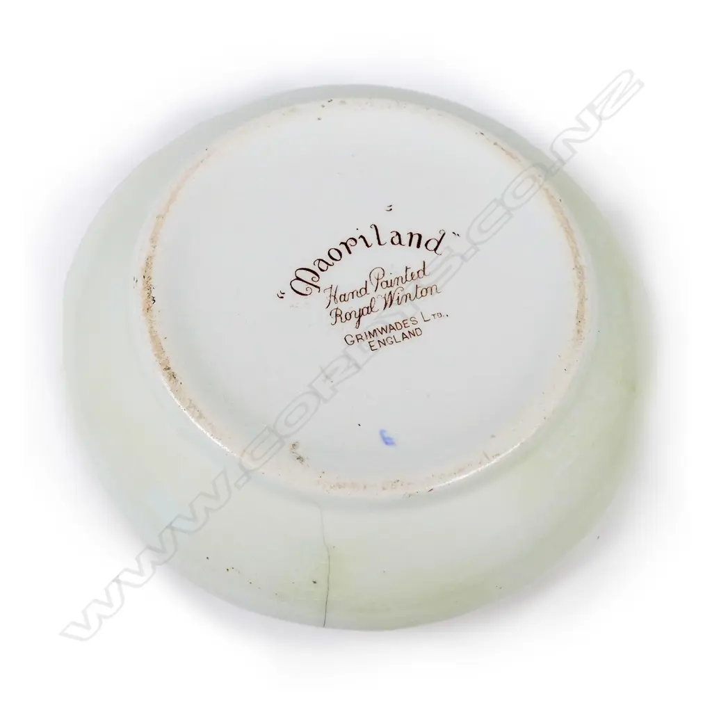 A Royal Winton Maoriland ashtray Image 1++