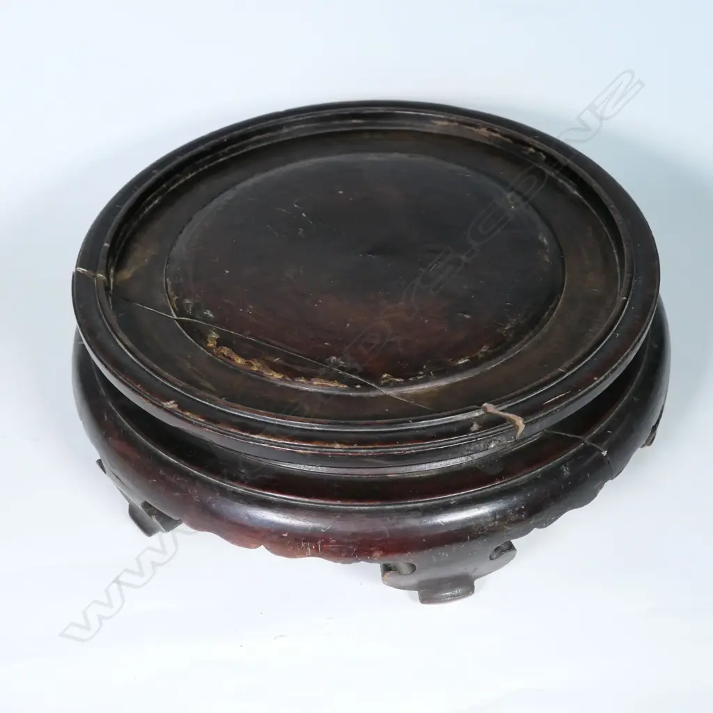 A large and heavy Japanese Meiji period bronze censer (kōro) Image 1++