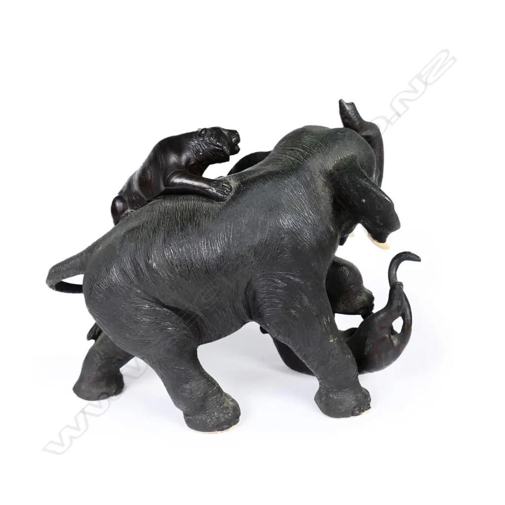 A Japanese Meiji period bronze figure Image 1++