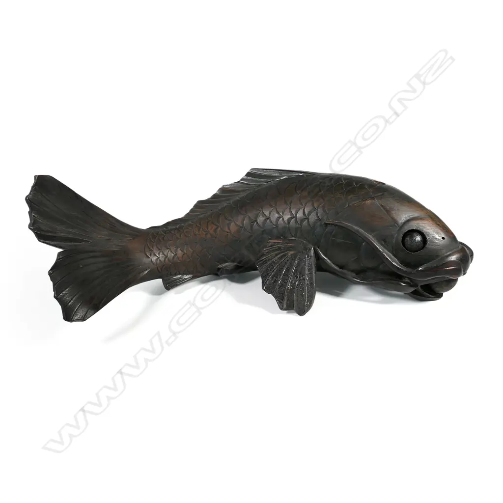 A large Japanese hand carved 'Jizai kagi' wooden Koi fish Image 1++