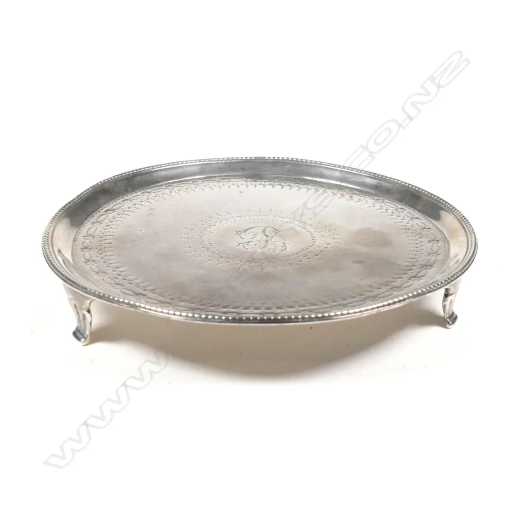 A George III silver waiter Image 1++