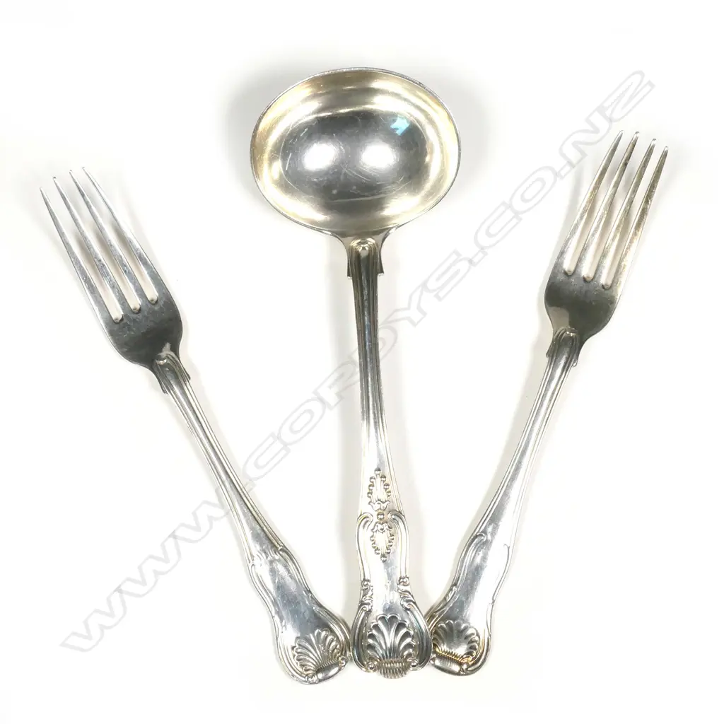 An Edwardian silver sauce ladle Image 1++