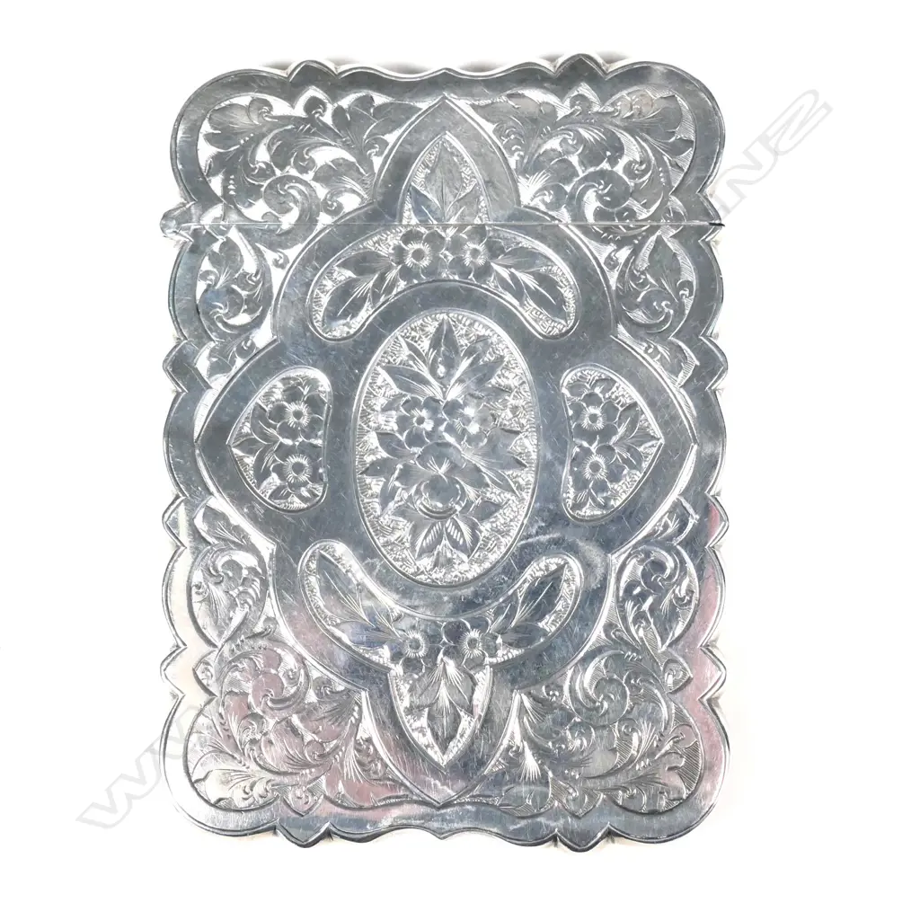 A Victorian silver card case Image 1++