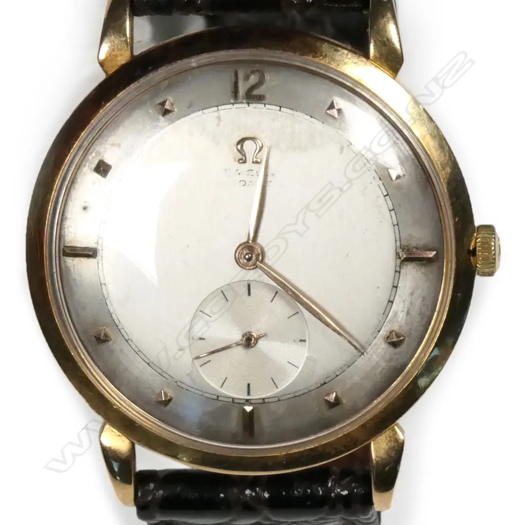 An 18ct gold cased vintage Omega wristwatch Image 1++
