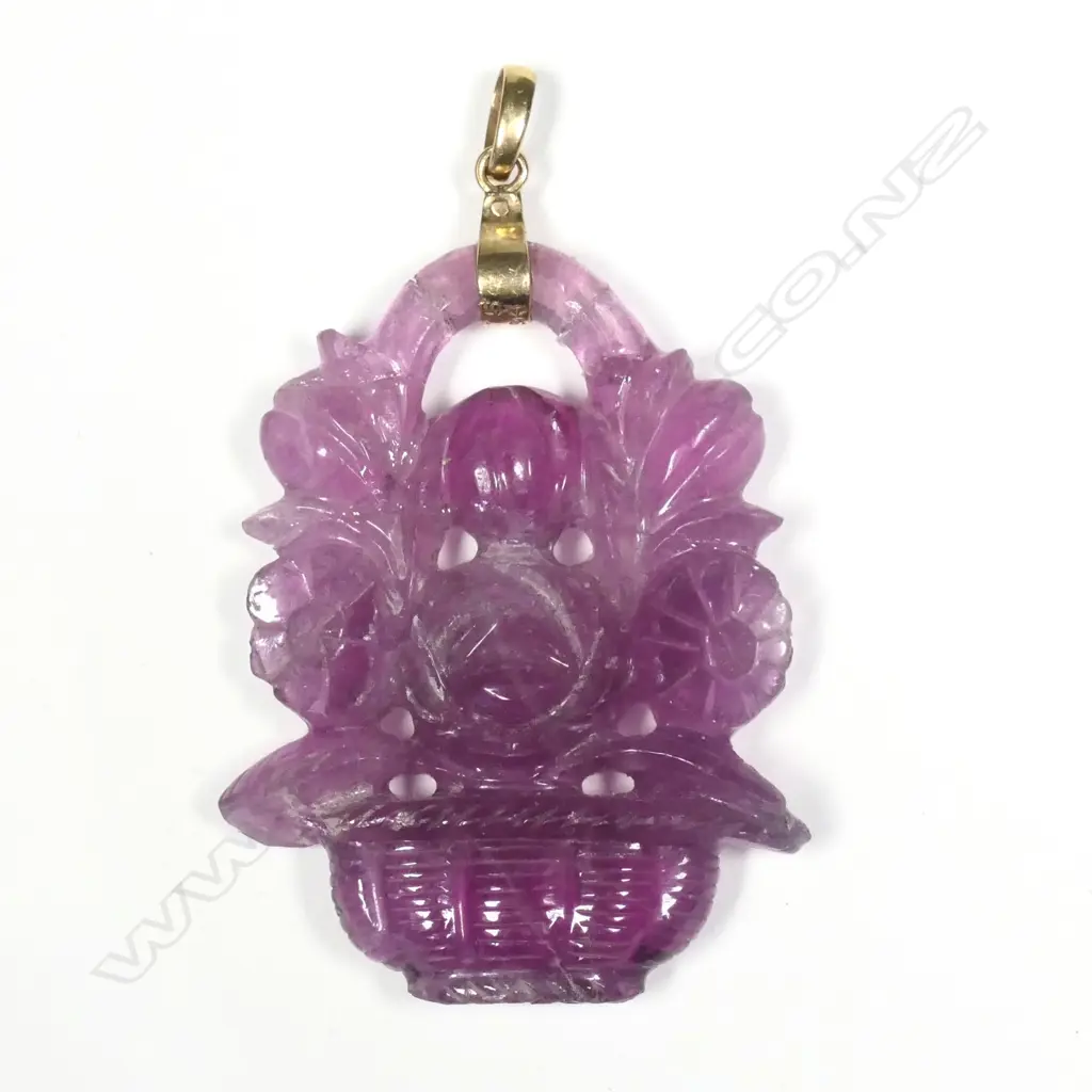 An amethyst floral basket carved pendant Image 1++