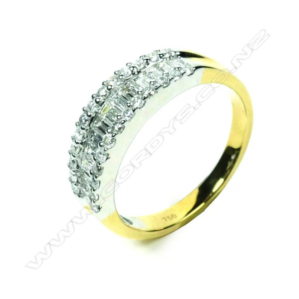 An 18ct white gold and multi diamond ring Image 1++