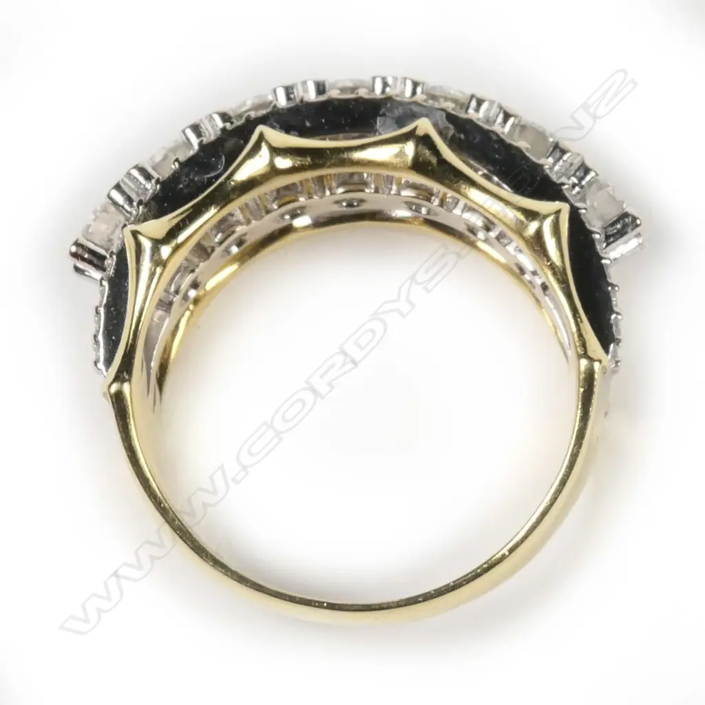 18ct yellow and white gold and diamond ring Image 1++