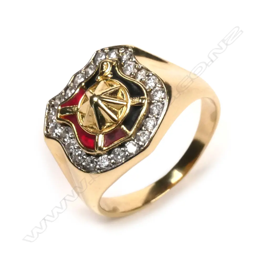 A 22ct yellow gold diamond and enamel shield form signet ring Image 1++
