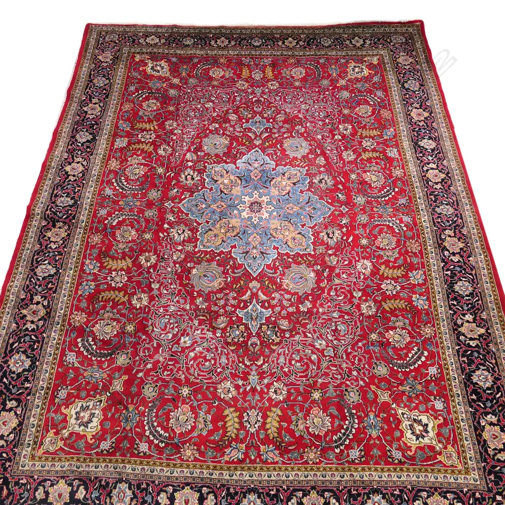 A large Iranian Saruk hand knotted carpet Image 1++
