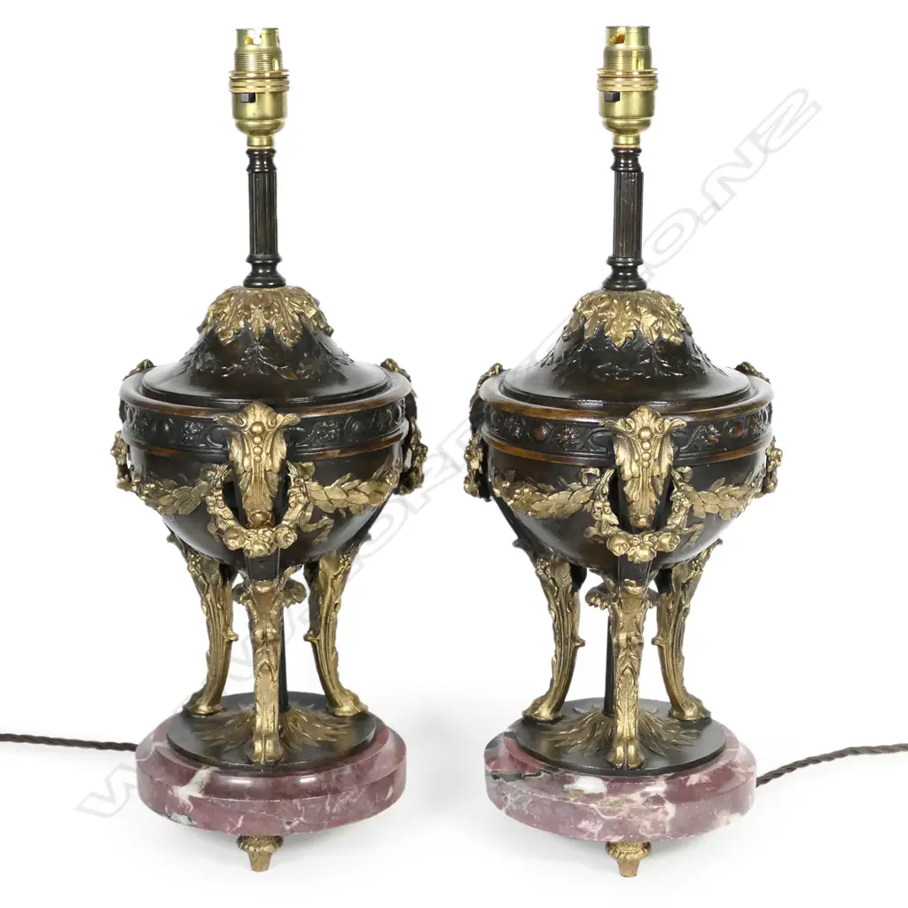 A decorative pair of Louis XVI style table lamps Image 1++