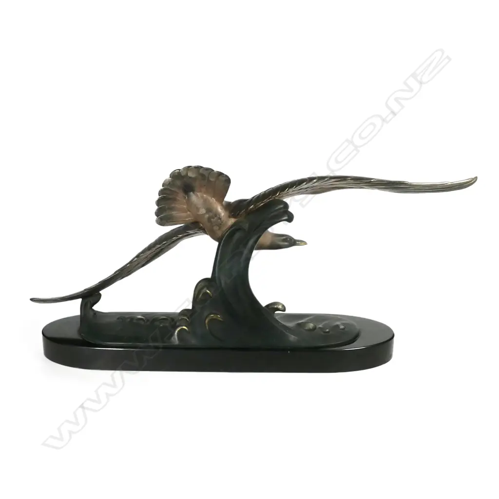 A French spelter Art Deco sculpture by Louis-Albert Carvin (1875-1951) 'Mouette sur Vague' Image 1++