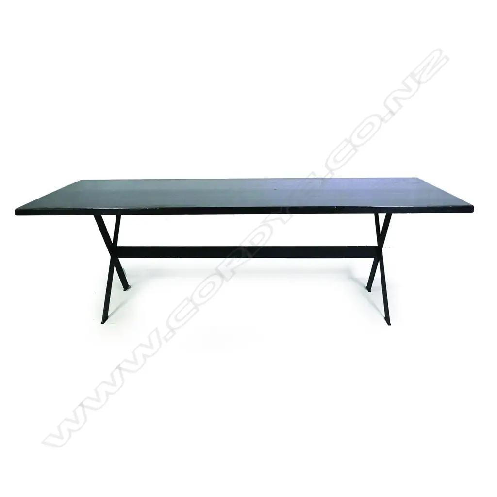 A Designers Collection dining table Image 1++