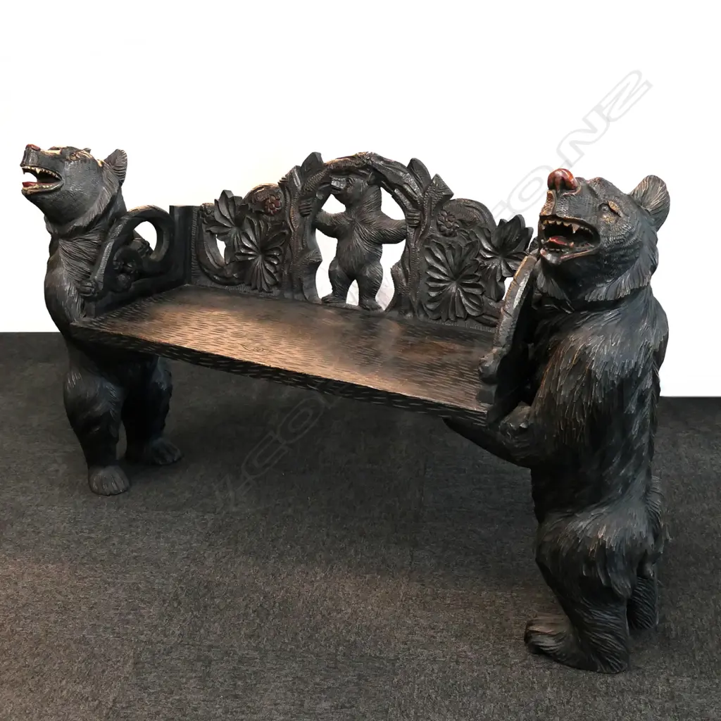 A vintage Black Forest style carved bear bench Image 1++