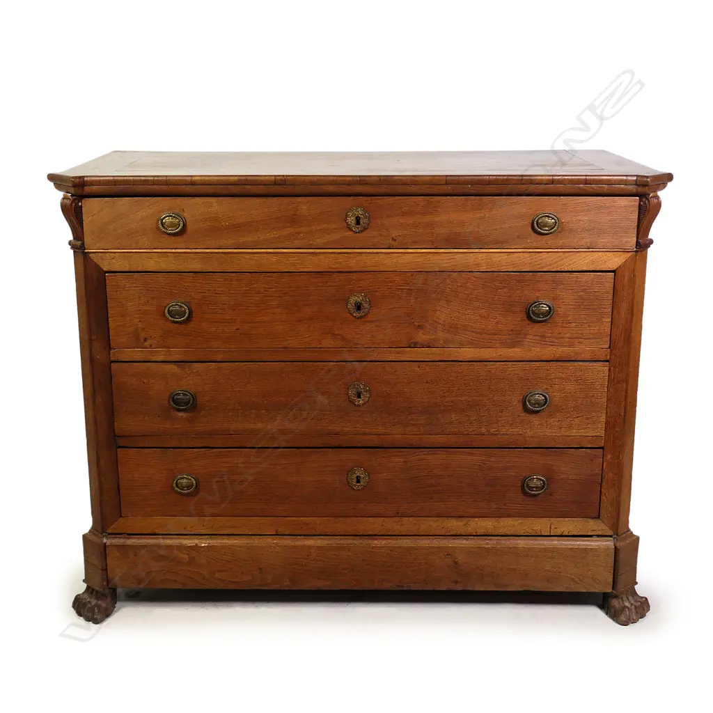 A late 19thC Continental oak five drawer chest Image 1++