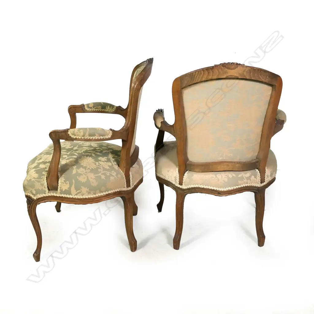 A French style parlour suite Image 1++