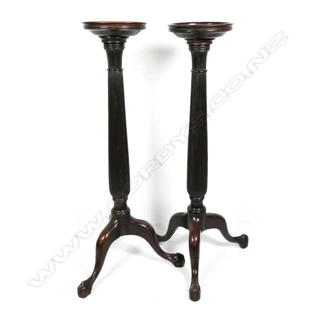 A pair of mahogany Georgian style torcheres Image 1++