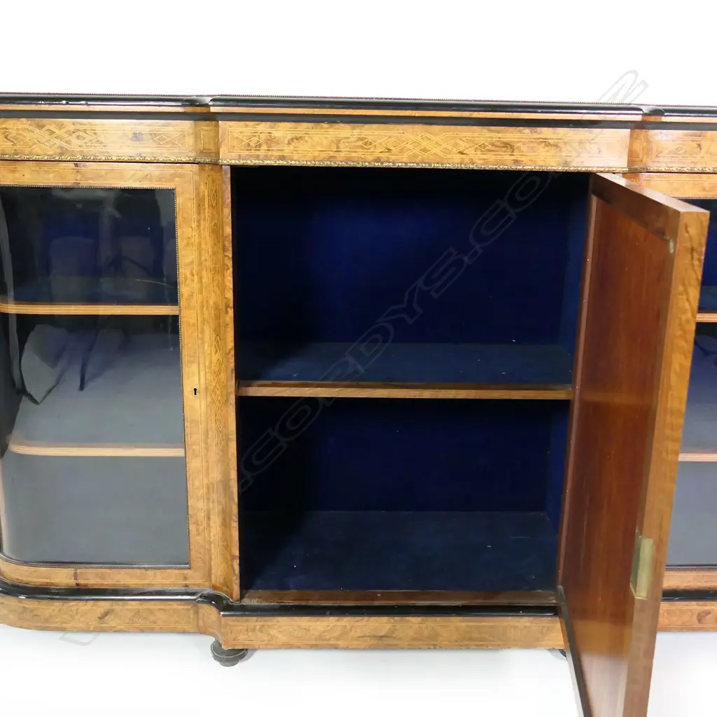 A quality Victorian burr walnut credenza Image 1++