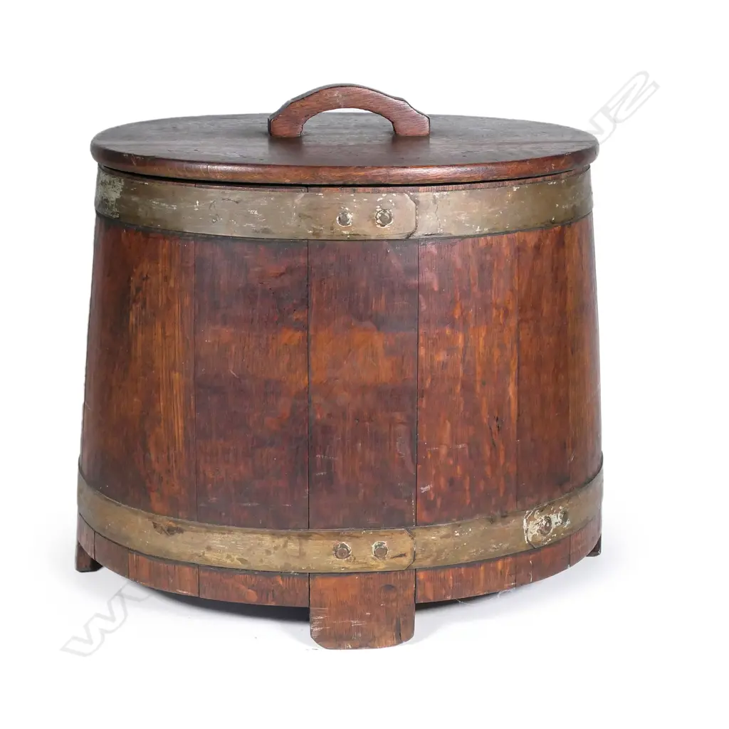 A vintage brass bound oak barrel Image 1++