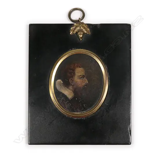 An 18thC miniature portrait of a man