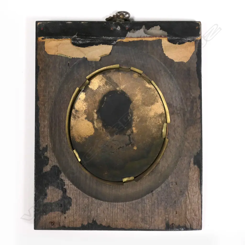 A 19thC miniature silhouette portrait of a man Image 1++