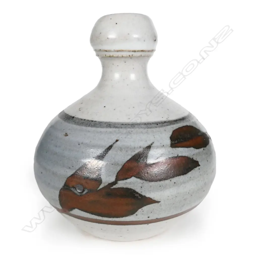 Warren Tippett specimen vase Image 1++