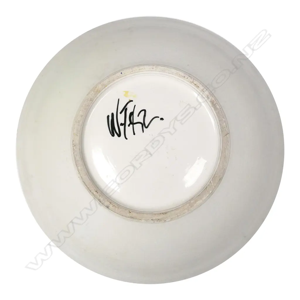 Warren Tippett shallow bowl Image 1++
