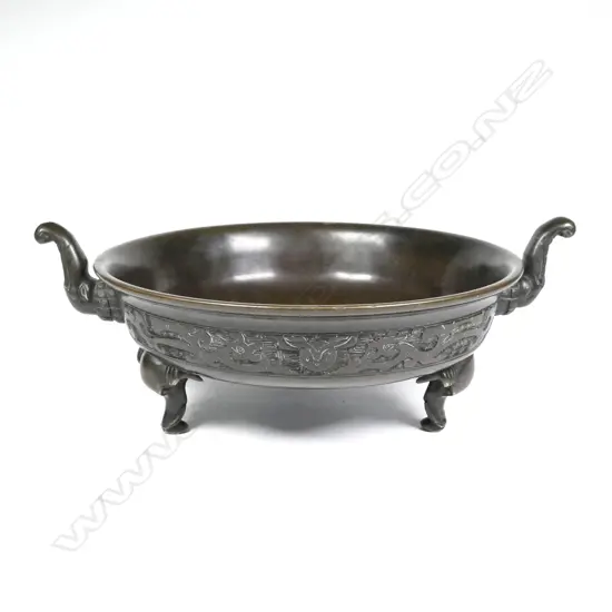 A Chinese bronze censer