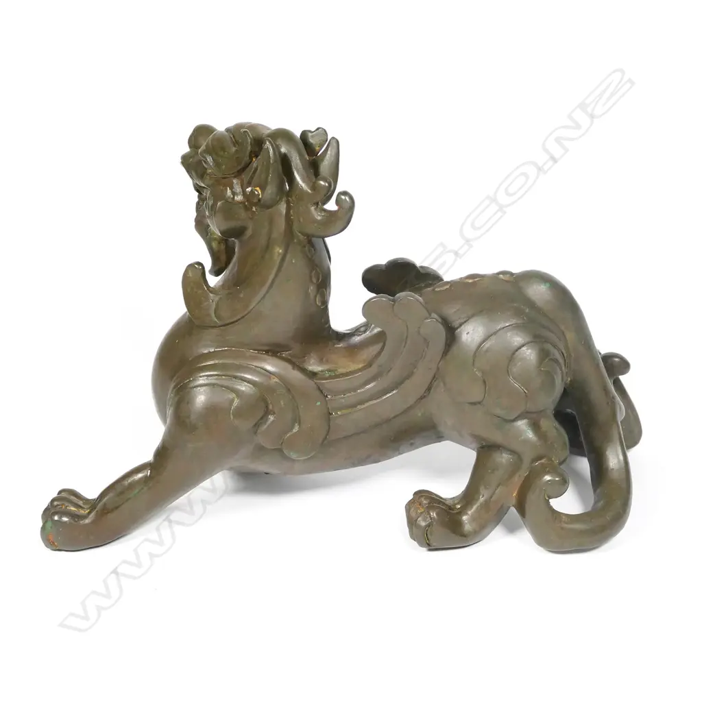 A Chinese Han type bronze chimera (mythical cat beast) Image 1++