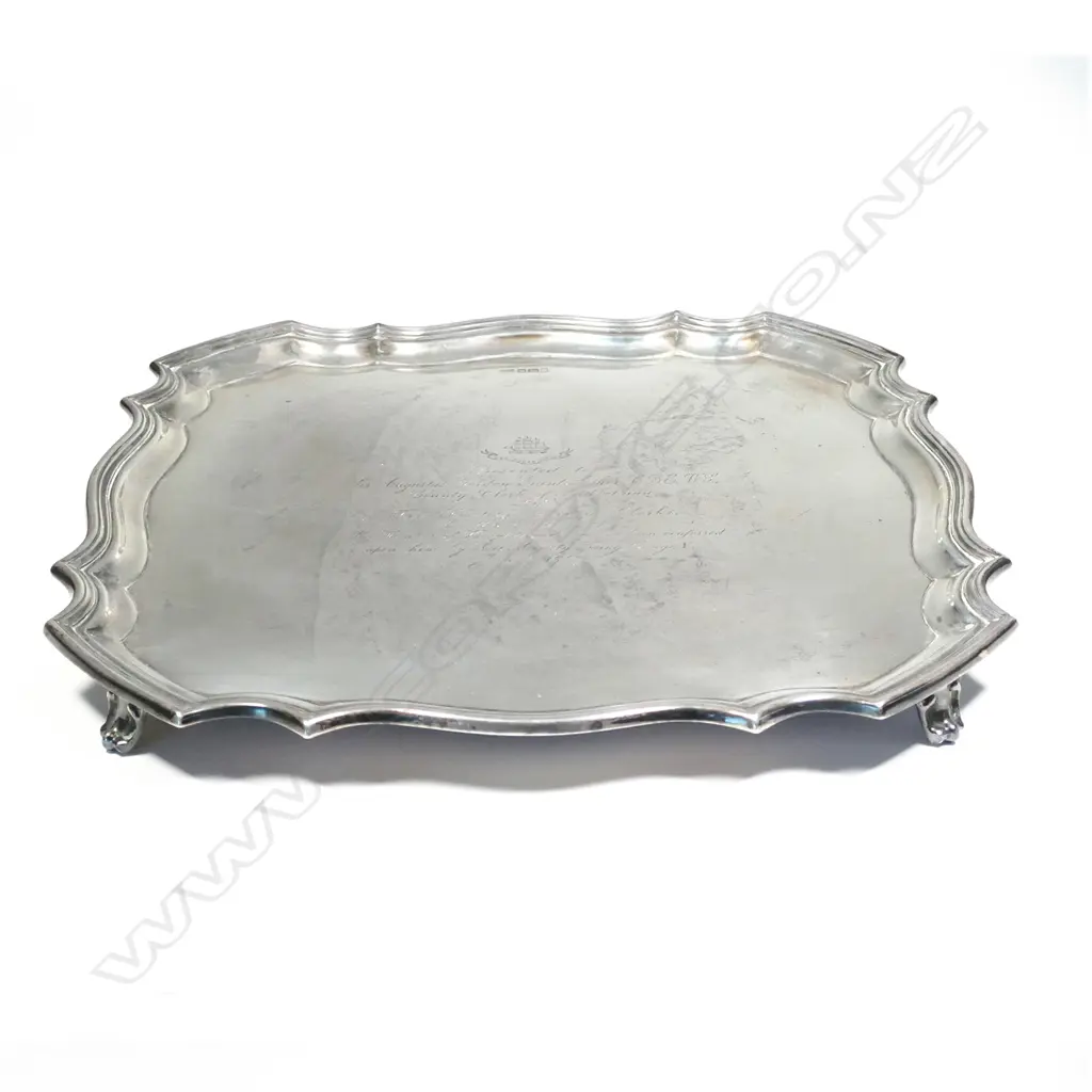 A George V silver salver Image 1++