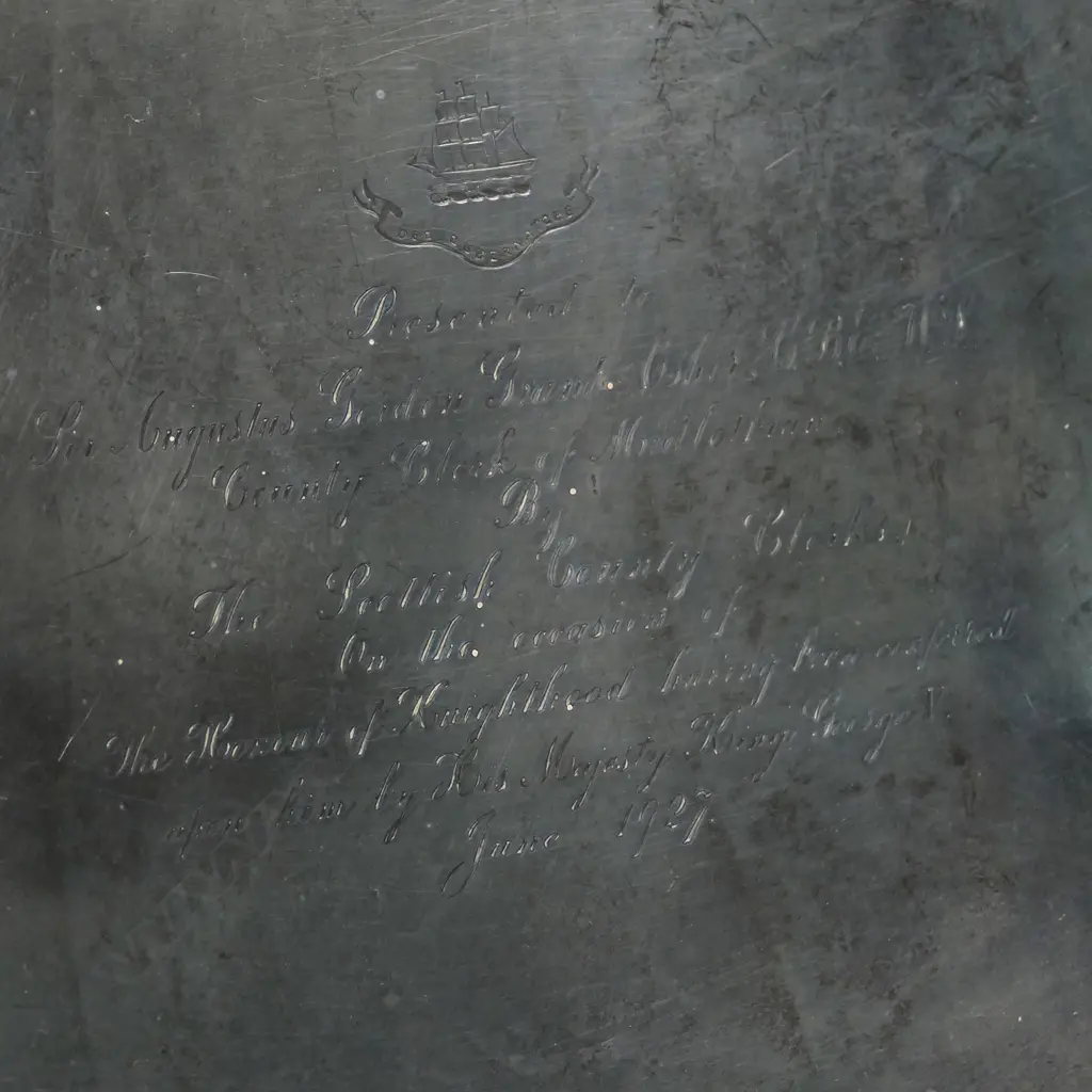 A George V silver salver Image 1++