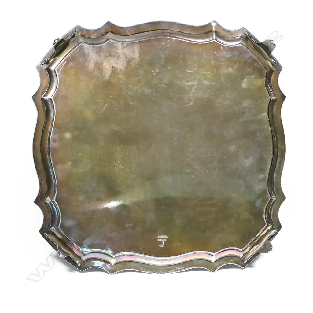 A George V silver salver Image 1++