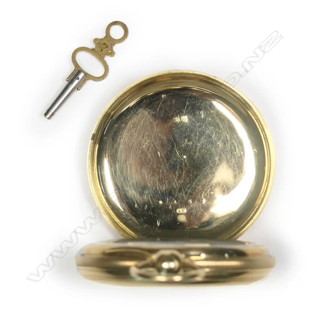 An 18ct gold cased hunter pocket watch Image 1++