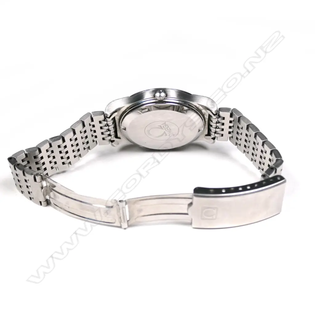 An Omega Geneve gent's automatic wristwatch Image 1++